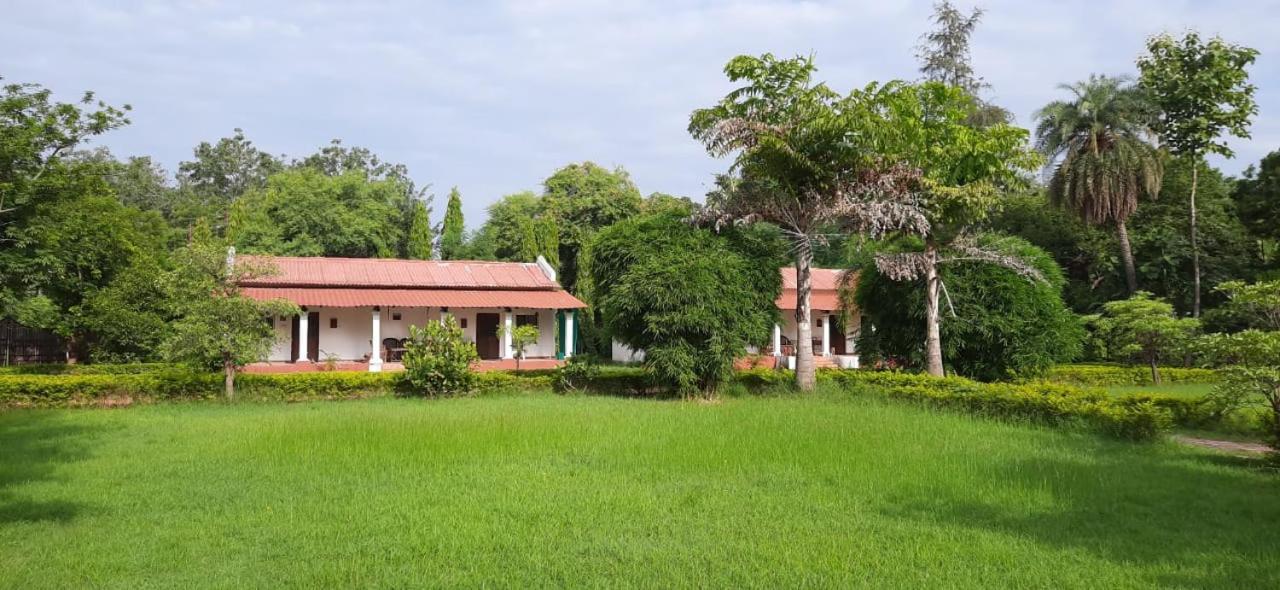Kp Cottages Kanker Exterior photo